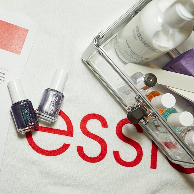 Adéntrate entre bambalinas y en el backstage con un profesional de essie