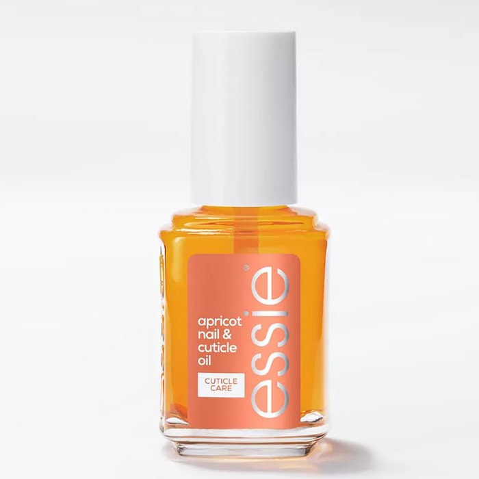 Cómo acabar con las cutículas secas | Essie