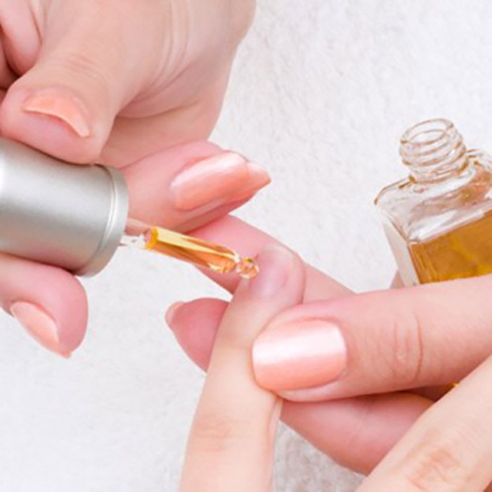 Cómo acabar con las cutículas secas | Essie