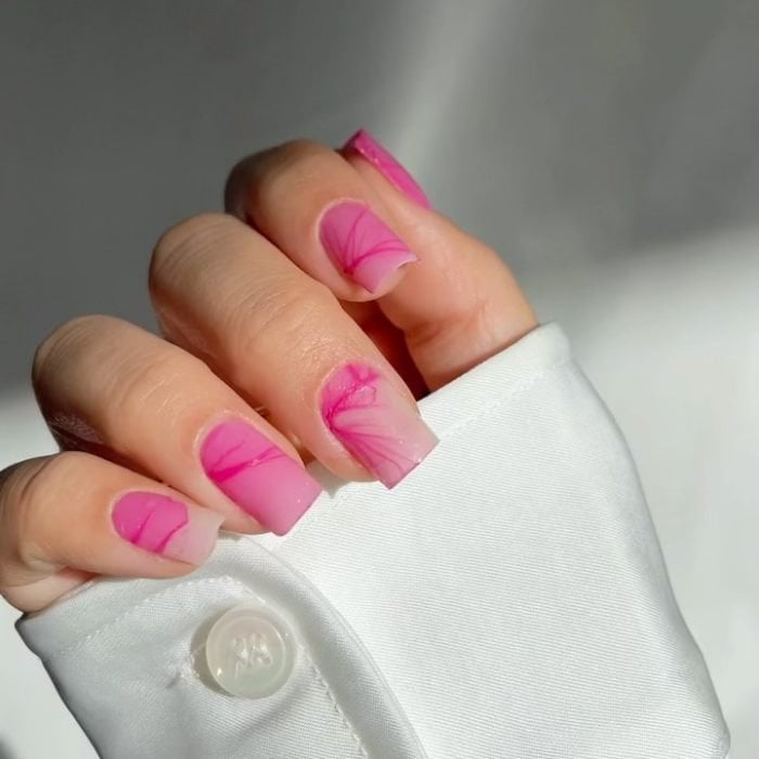 Diseños para uñas cuadradas cortas y largas de tendencia en las próximas temporadas| Essie