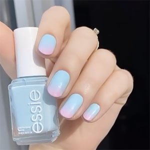 No se nos ocurre mejor idea que hacerte unas uñas ombré en el Nail Polish Day. ¡A tope con las últimas tendencias en manicura!