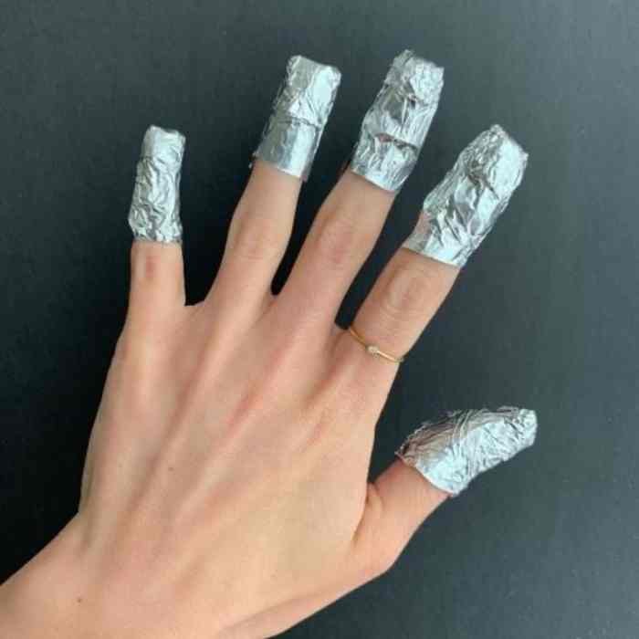Cómo quitar las uñas permanentes en casa de manera segura, rápida y sencilla | ESSIE 