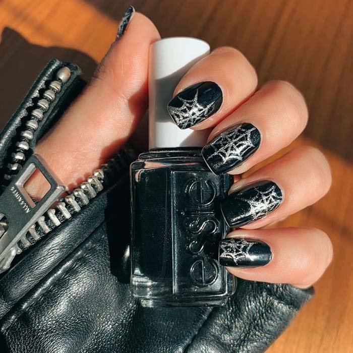 Cómo hacer uñas de araña | ESSIE