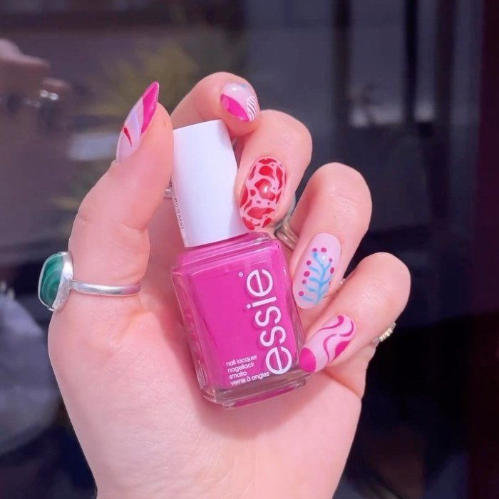 Tendencias de manicuras para llevar en un festival| Essie