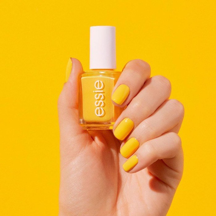 Tendencias de manicuras para llevar en un festival| Essie