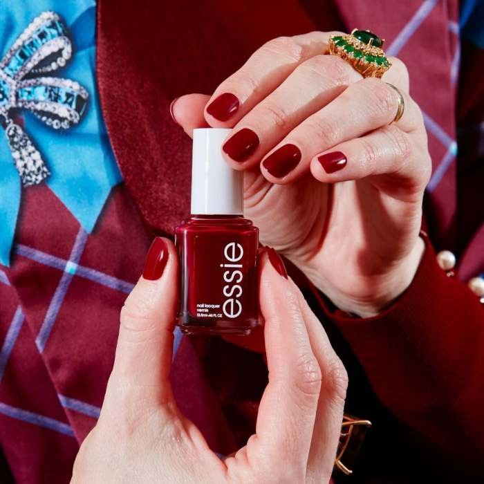 Las uñas para Fin de Año 2023 más elegantes y trendy | Essie