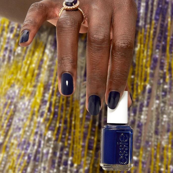 Todas las tendencias en manicuras y uñas para otoño de 2023| Essie