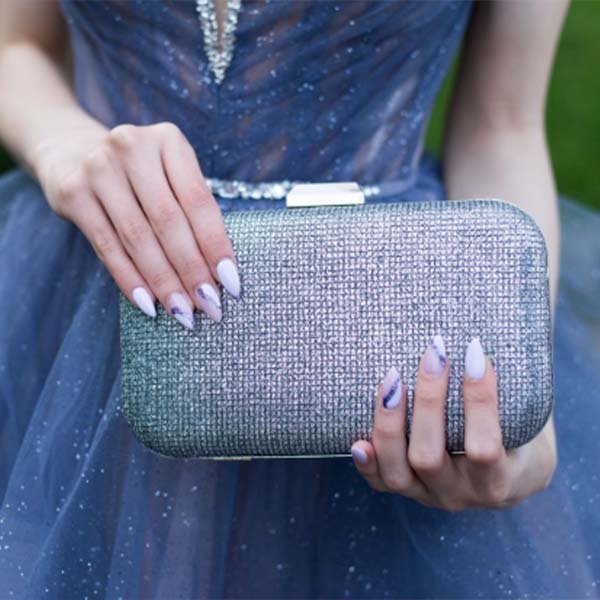 uñas para vestido azul