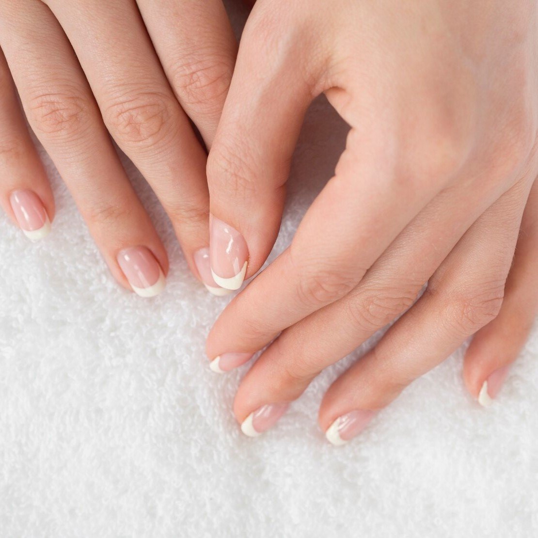 manicura-francesa-novia