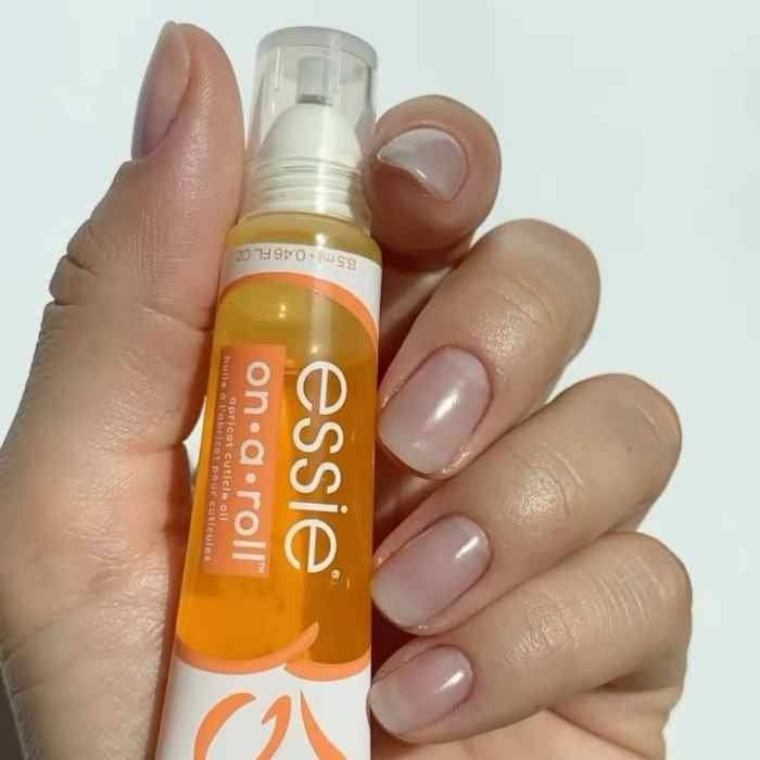 Cómo cuidar las uñas de las manos y de los pies| Essie