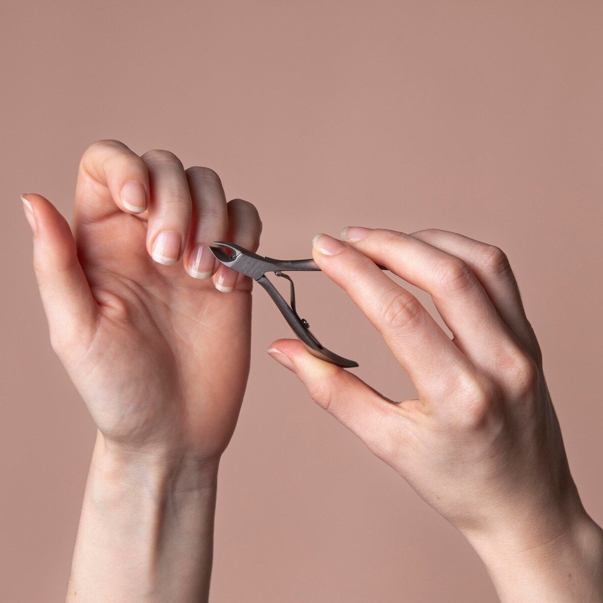 cuticulas-unas-danadas