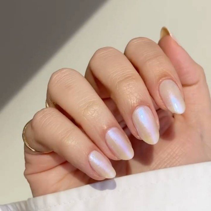Cómo hacerte las glazed donut nails en casa| Essie