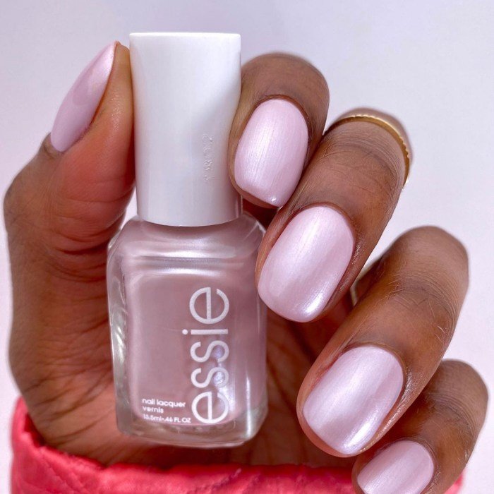 Cómo hacerte las glazed donut nails en casa| Essie