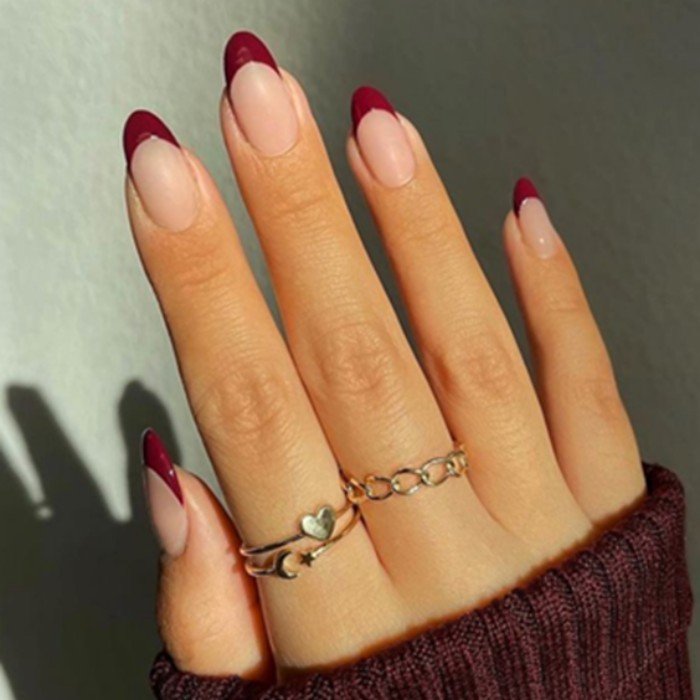 Manicura francesa brillante | Essie