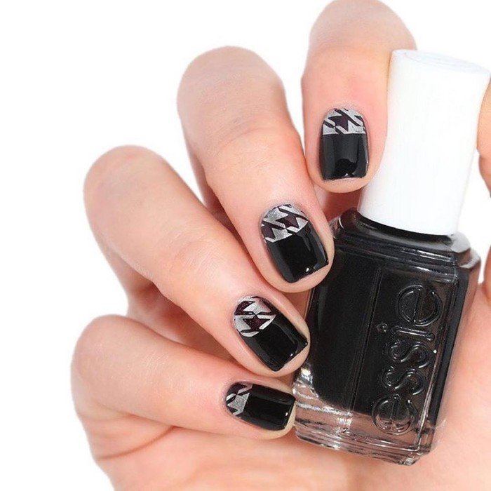 Diferentes estilos de manicura francesa negra para hacerte en casa | Essie