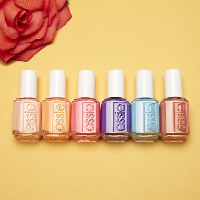Disfruta una manicura gratis en El Corte Inglés con los tonos de la gama Summer Collection de Essie.