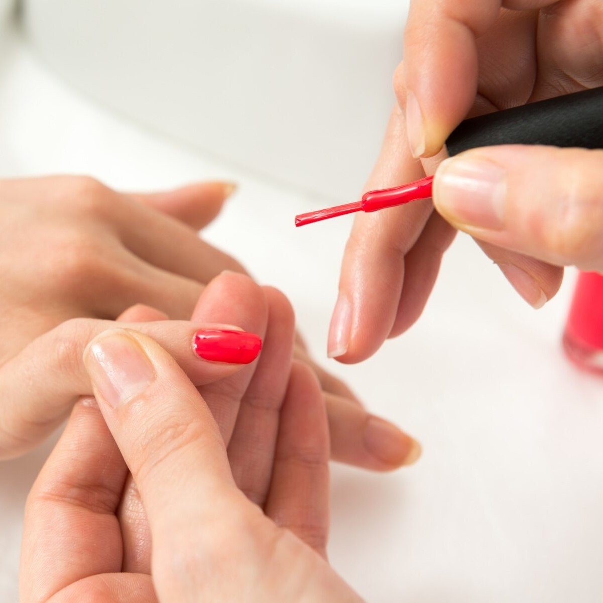 manicura-italiana-unas-cortas