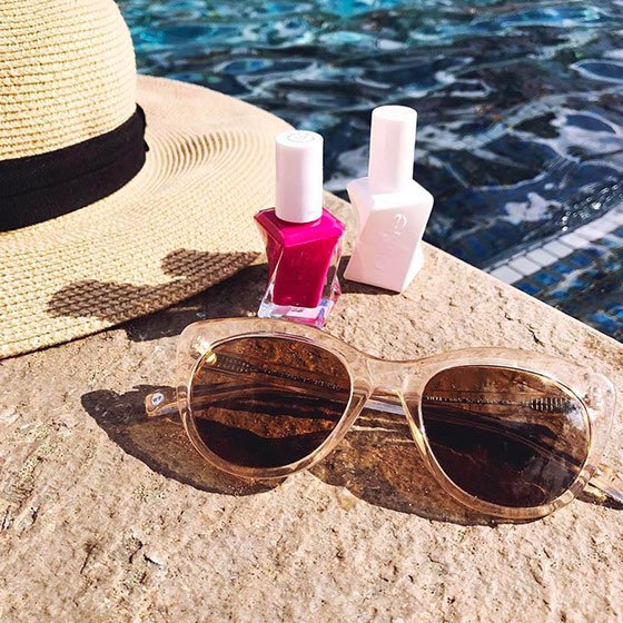 Con los esmaltes de Gel Couture de essie puedes conseguir que tus manicuras de verano tengan un acabado gel de larga duración.