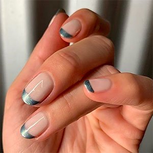Dale un giro a tu manicura francesa convirtiéndola en una manicura de moda total.