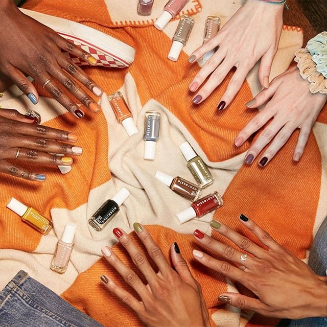 Descubre qué manicura de moda te va a conquistar este 2020. 