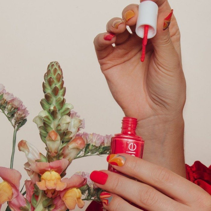 Todas las tendencias en uñas de 2023: colores, manicuras y estilos | ESSIE