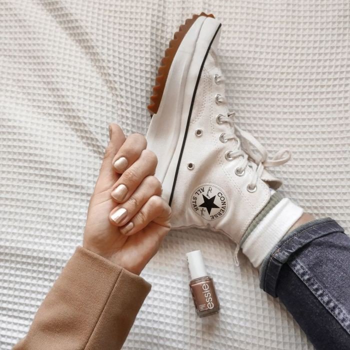Las mejores ideas de diseños de uñas color caramelo para todas las ocasiones| Essie