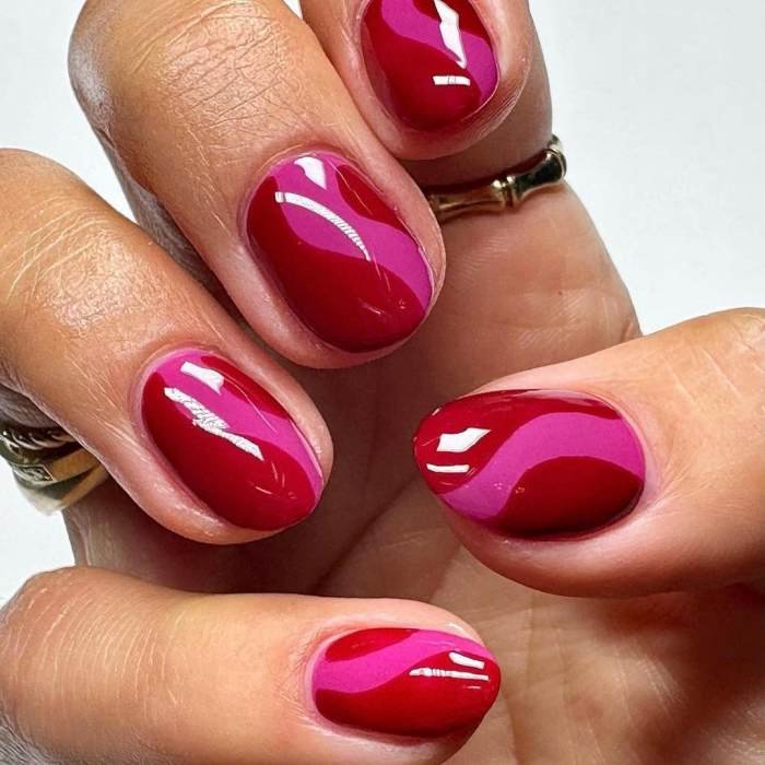 Ideas para manicuras con uñas color frambuesa, versátiles y elegantes| Essie