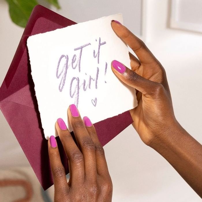 Uñas color morado de tendencia para llevar esta primavera| Essie