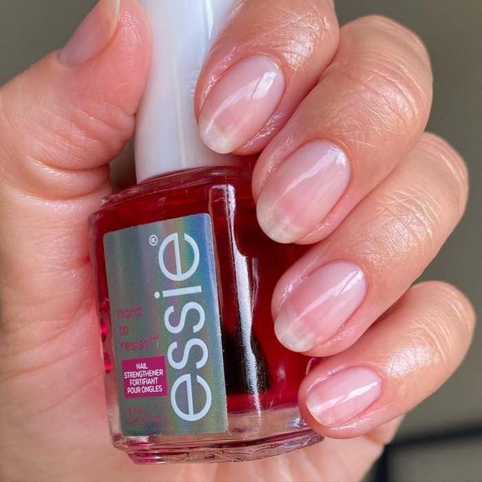 Como tratar las uñas descoloridas en casa de manera efectiva| Essie