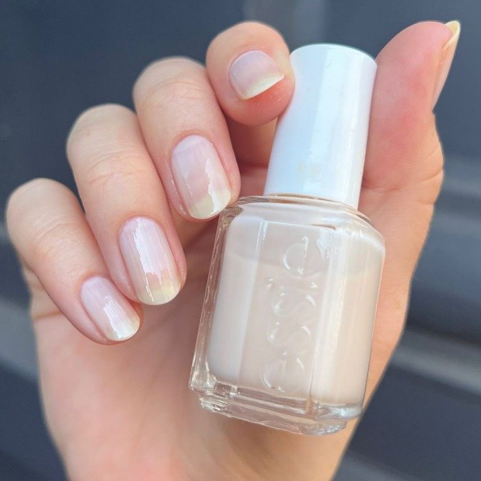 Qué hacer para unificar el color y la textura de las uñas desiguales | Essie