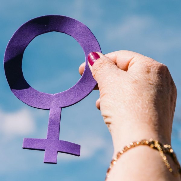 unas-dia-de-la-mujer