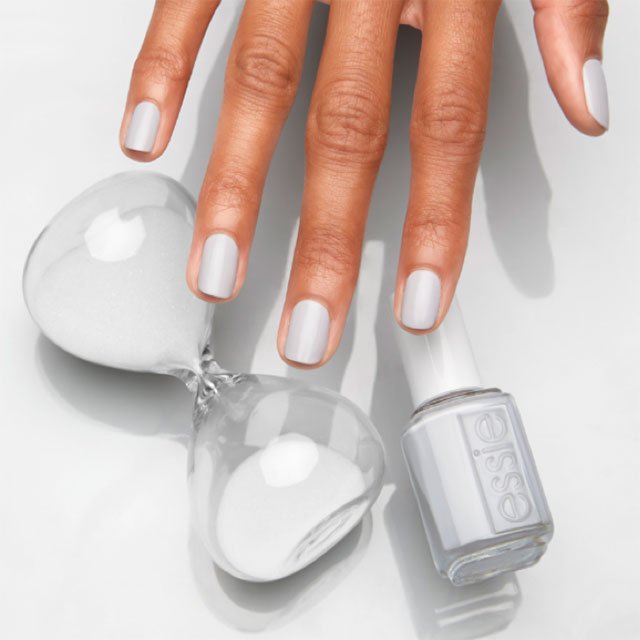 Uñas grises