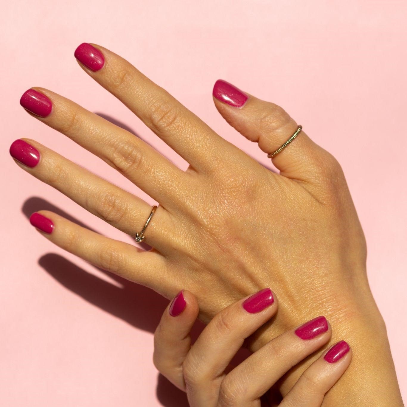 manicura-magenta