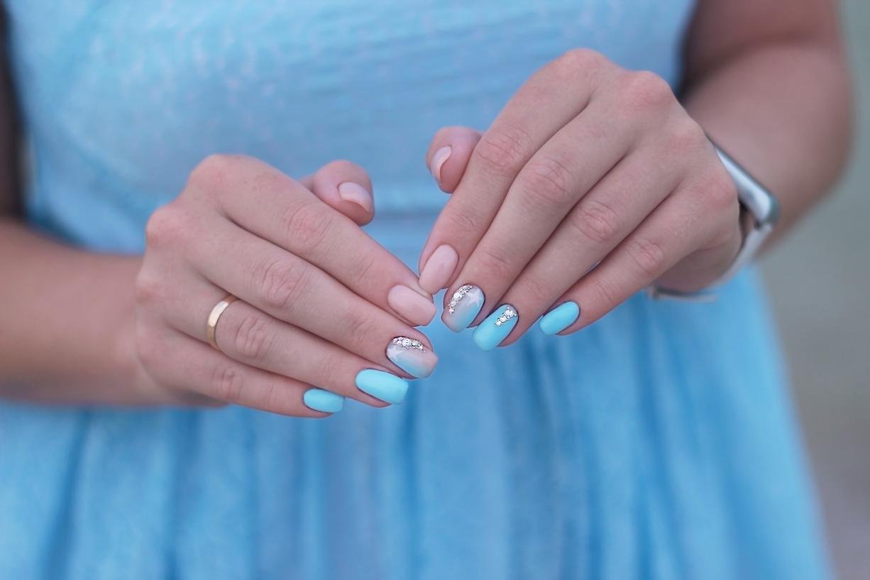 uñas inspiradas en el mar