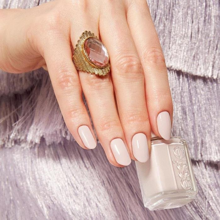 Todas las tendencias en manicuras y uñas para otoño de 2023| Essie