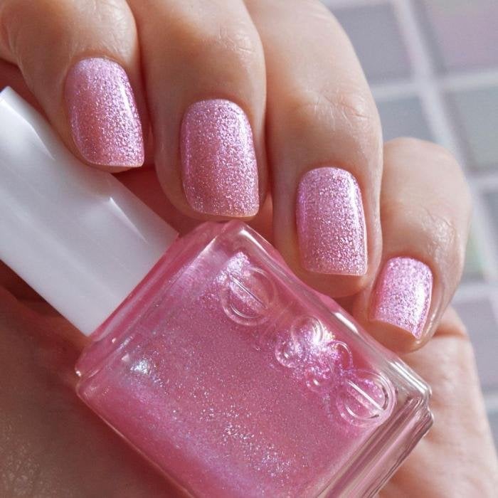 Diseños y esmaltes de uñas para ir a la playa | Essie