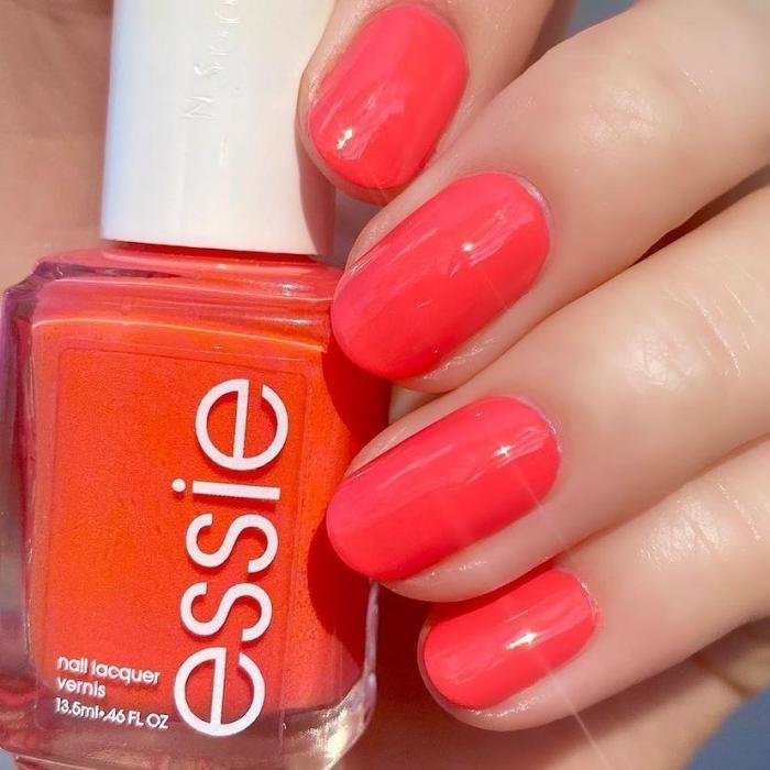 Diseños y esmaltes de uñas para ir a la playa | Essie