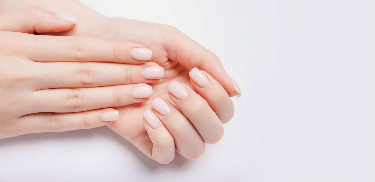 uñas rosa bebé
