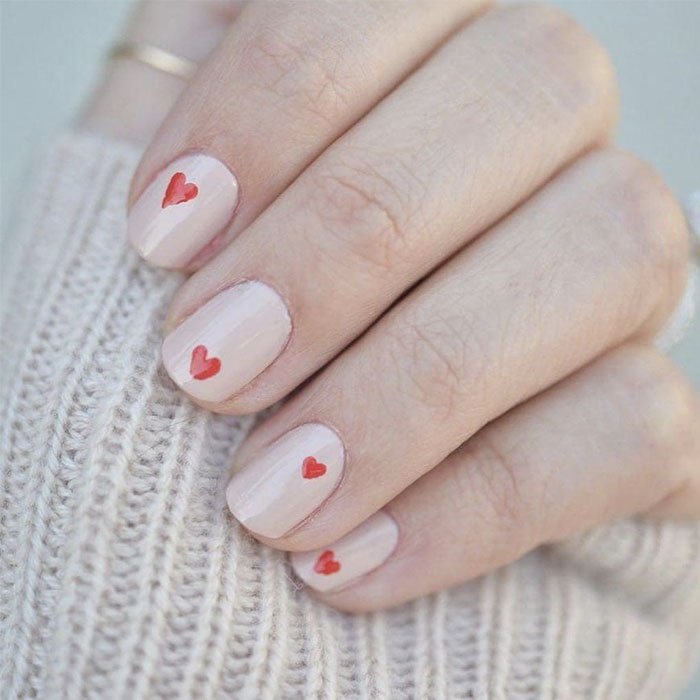 Colores de uñas que combinan con vestido rojo | Essie