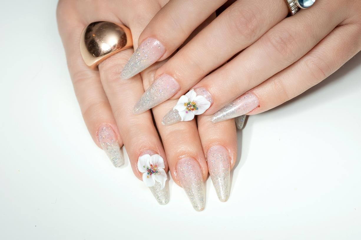 Uñas en 3D: diseños con volumen para un look impactante