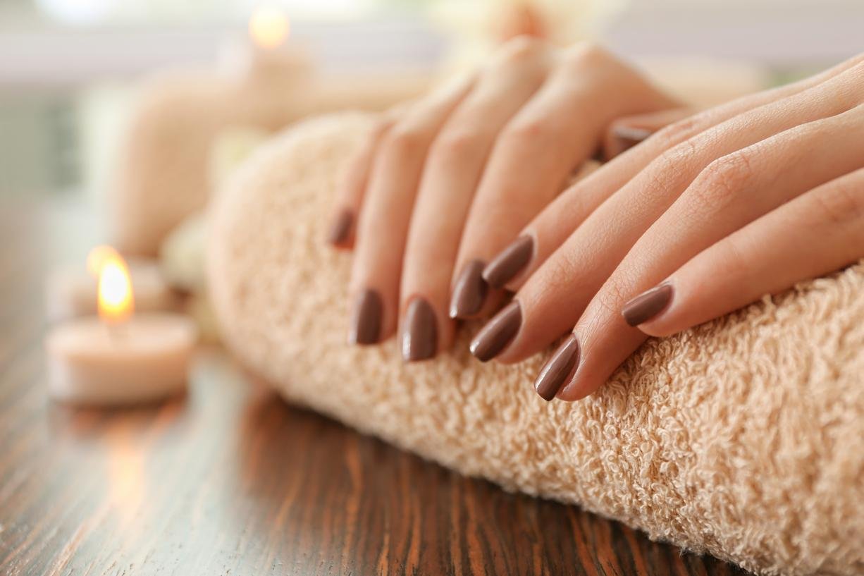 unas de gel o acrilicas