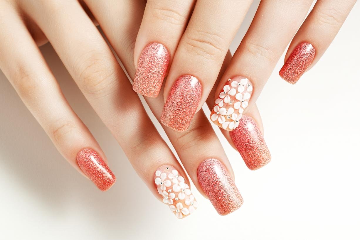unas de gel o acrilicas