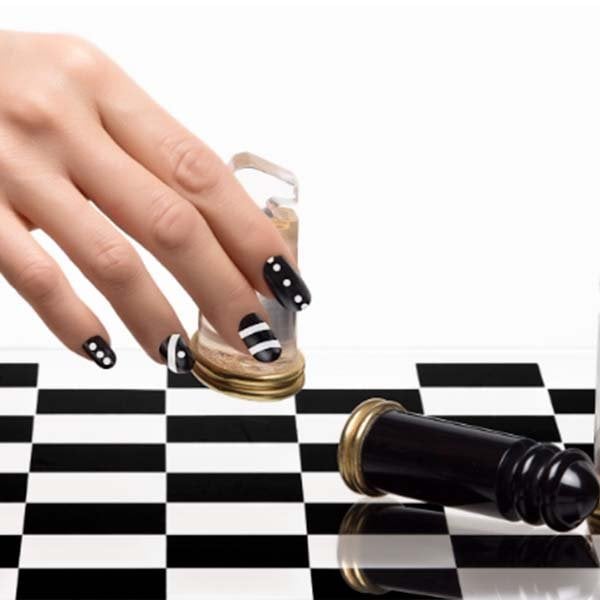 uñas ajedrez
