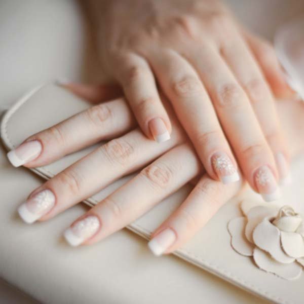 manicura para madrina de boda